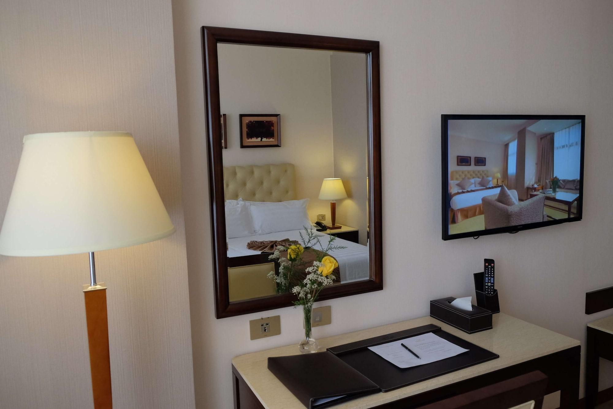 Getfam Hotel Аддис-Абеба Экстерьер фото
