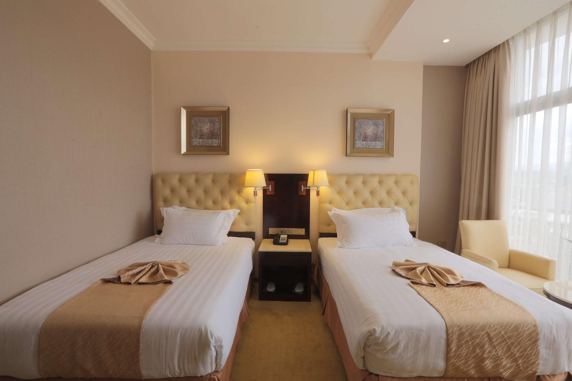Getfam Hotel Аддис-Абеба Экстерьер фото